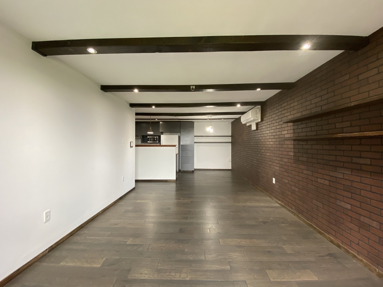 276 Merritt Avenue - Photo 3 of 6
