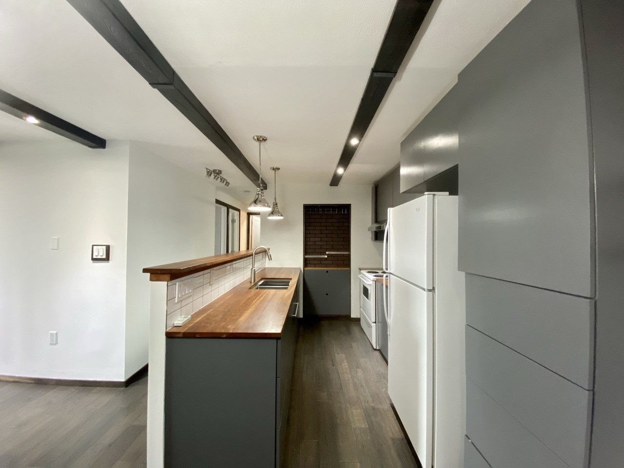 276 Merritt Avenue - Photo 6 of 6