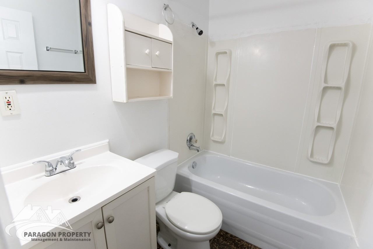 6 Sarah Crescent - Photo 7 of 33