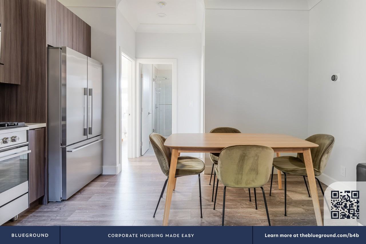 715 Everett Avenue - Photo 6 of 24