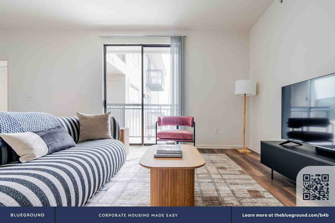 11601 Century Oaks Terrace #295 - Photo 6 of 41