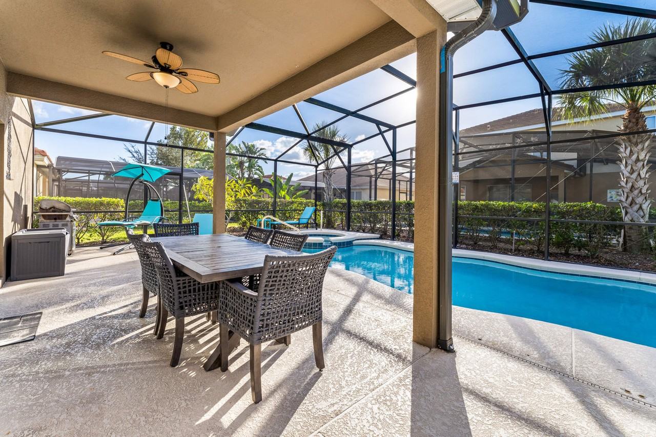 4136 Oaktree Dr #1018180P - Photo 4 of 50