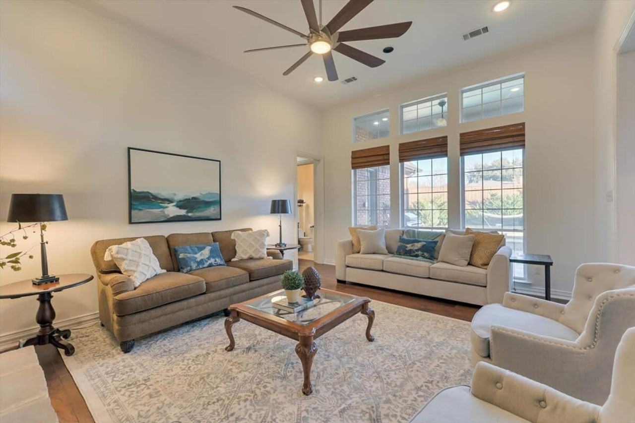 904 Tiffany Ln #1019527P - Photo 4 of 50