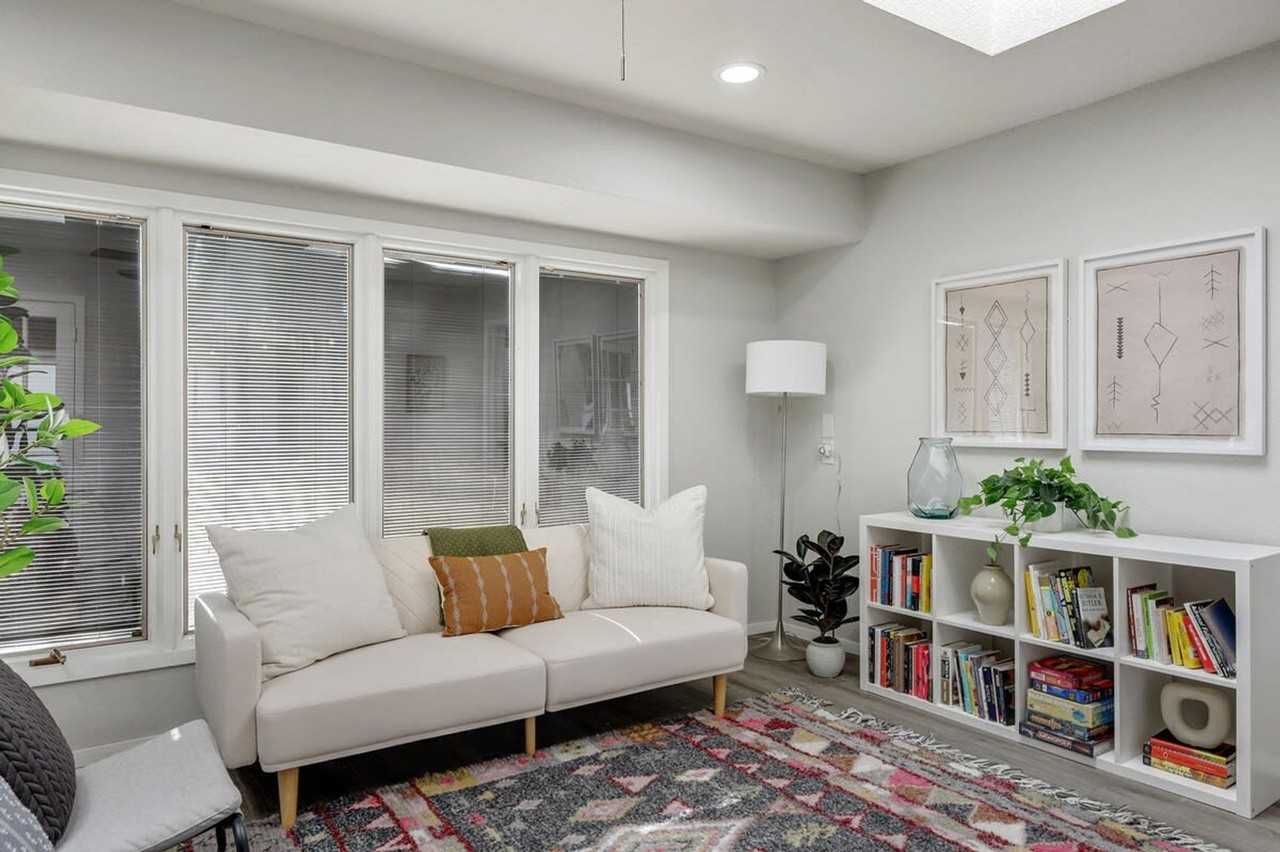 4513 Foxfire Way #1019572P - Photo 5 of 31