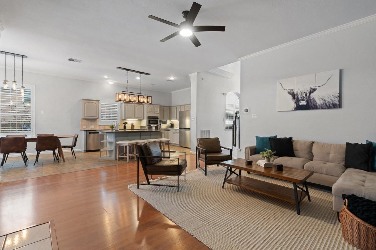 3209 Normandy Dr #1023132P - Photo 3 of 50