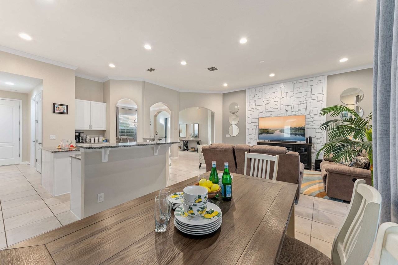 4076 Oaktree Dr #1029662P - Photo 3 of 50