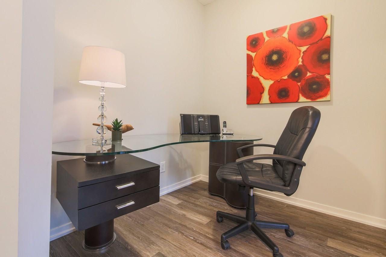 65 Bremner Boulevard #1030090P - Photo 2 of 7