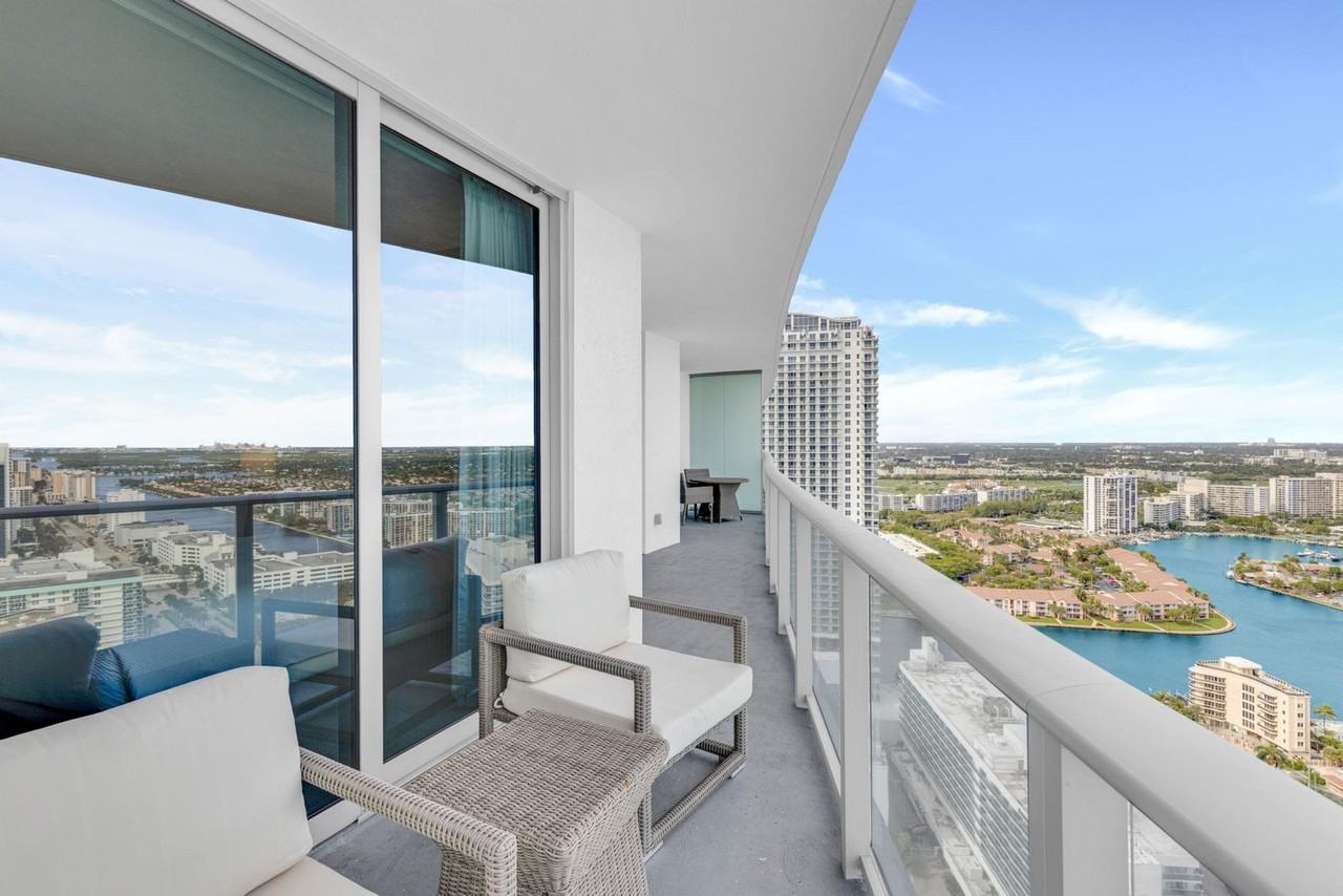 4011 S Ocean Dr #1049805P - Photo 5 of 28