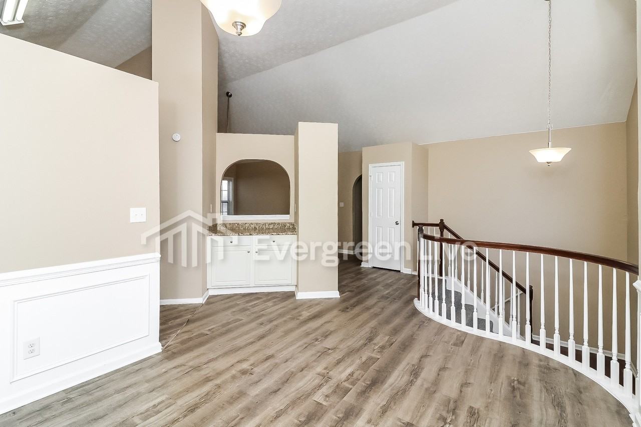 2385 Lake Royale Dr - Photo 7 of 16