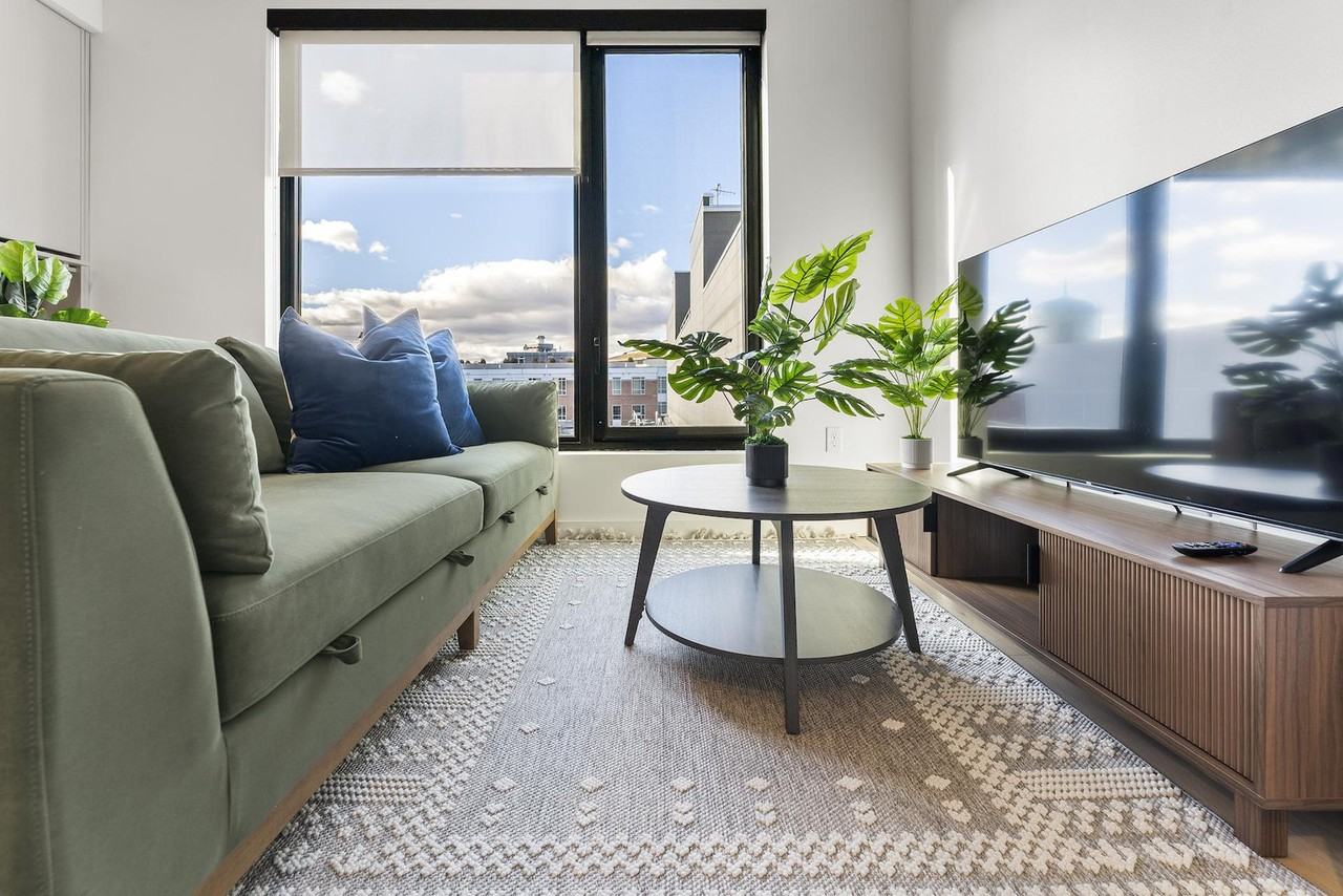 35 W 2nd St #1240280P - Photo 6 of 18