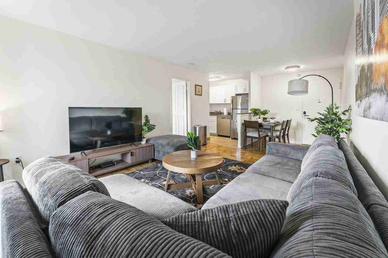 175 Freeman St #1240302P - Photo 4 of 23