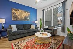 2425 E Riverside Dr - Photo 1 of 1