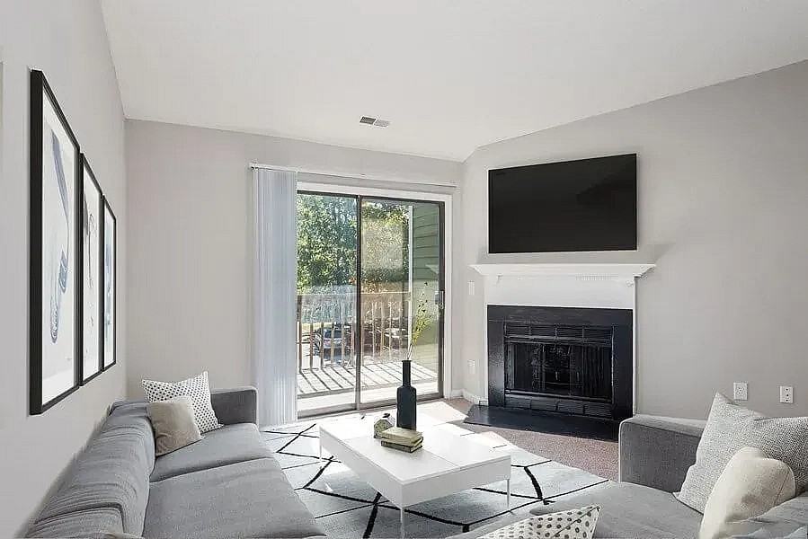 Rise Bridgeview - Photo 3 of 50