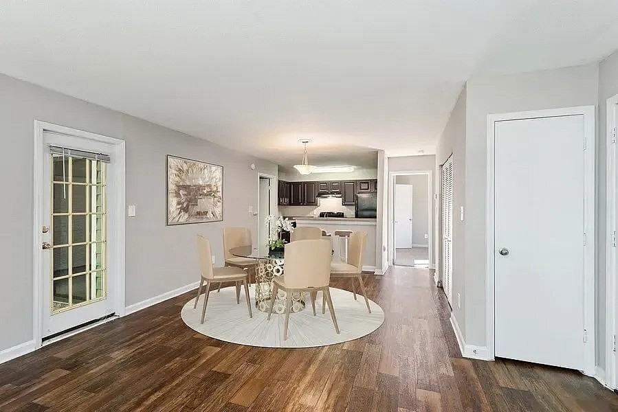 Rise Bridgeview - Photo 6 of 50