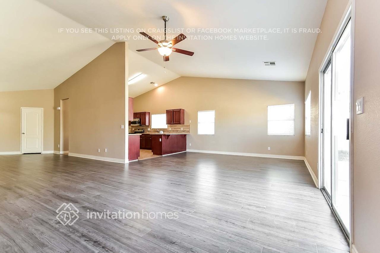 5908 Kane Holly St - Photo 6 of 16