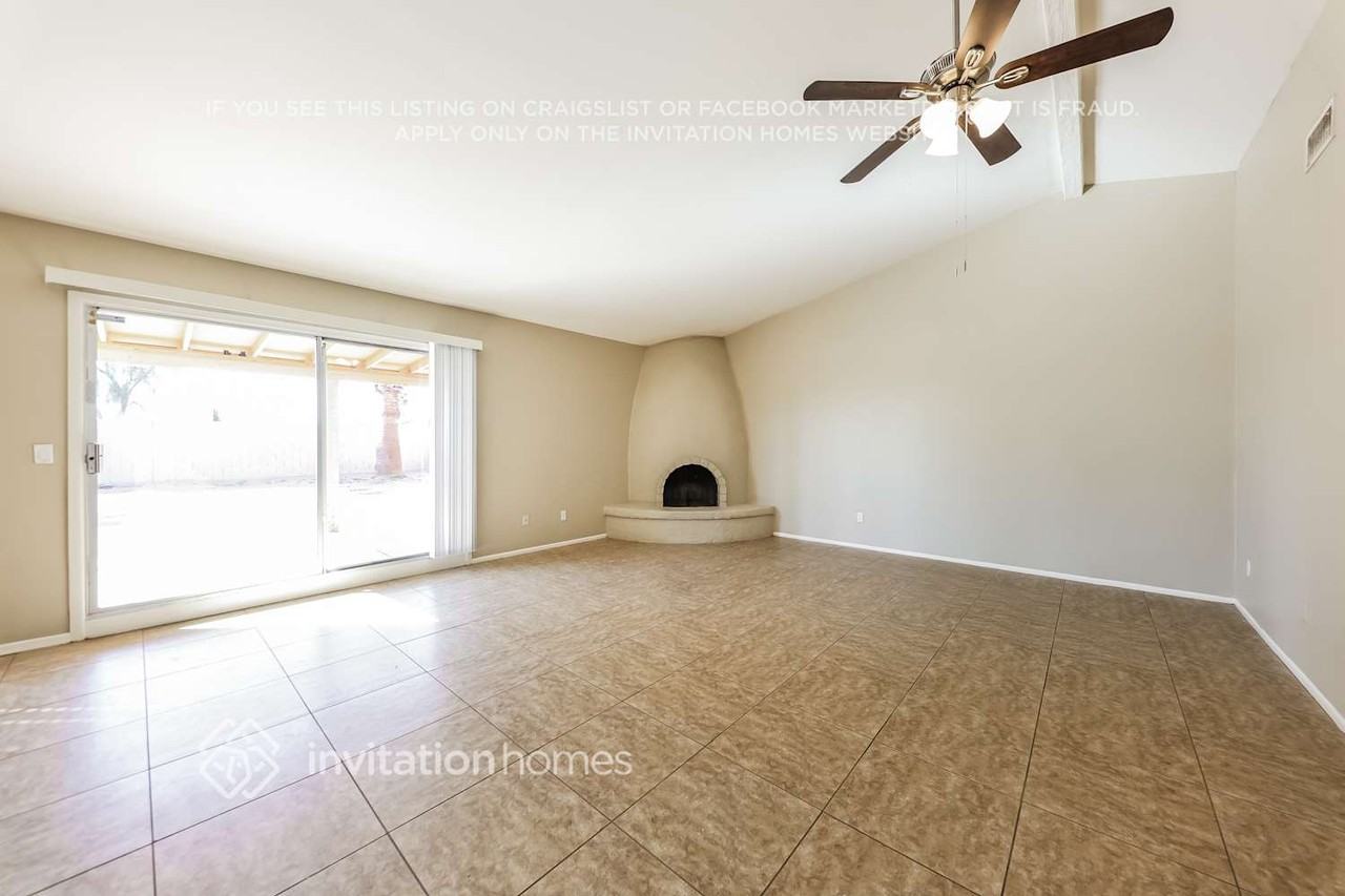 17402 N 34th Ln - Photo 4 of 14