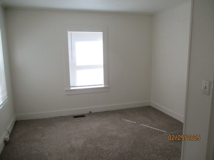 386 Lizzie Ct Nw - Photo 3 of 9