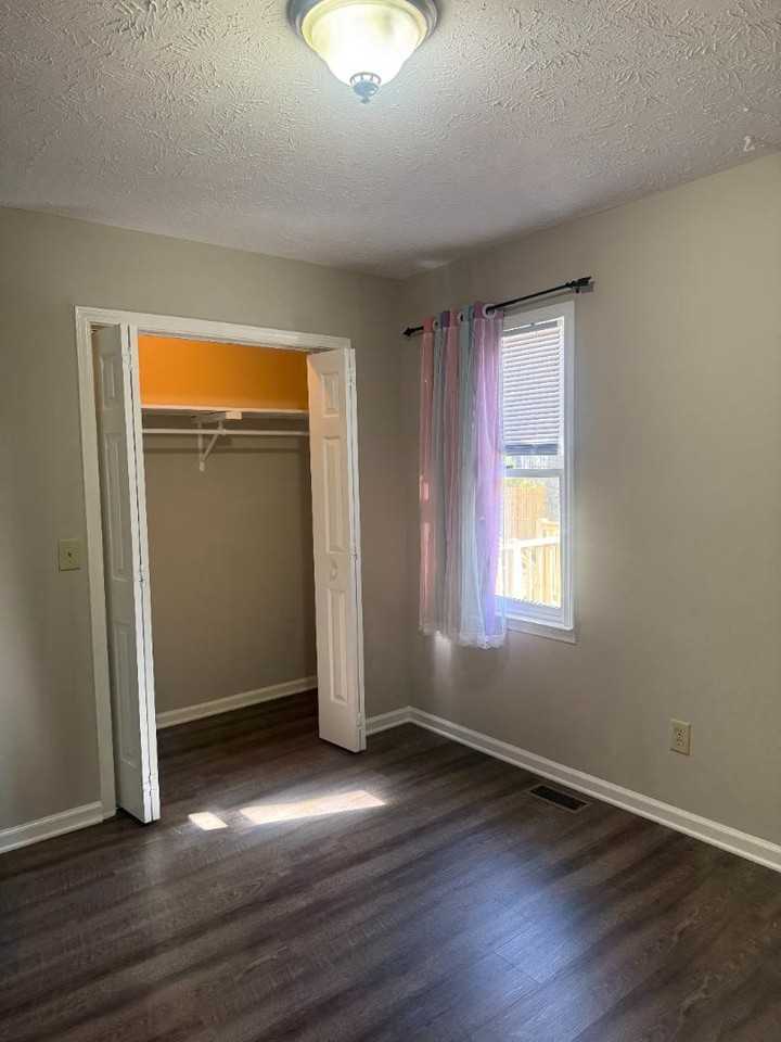 602 Garden Hills Dr - Photo 6 of 17