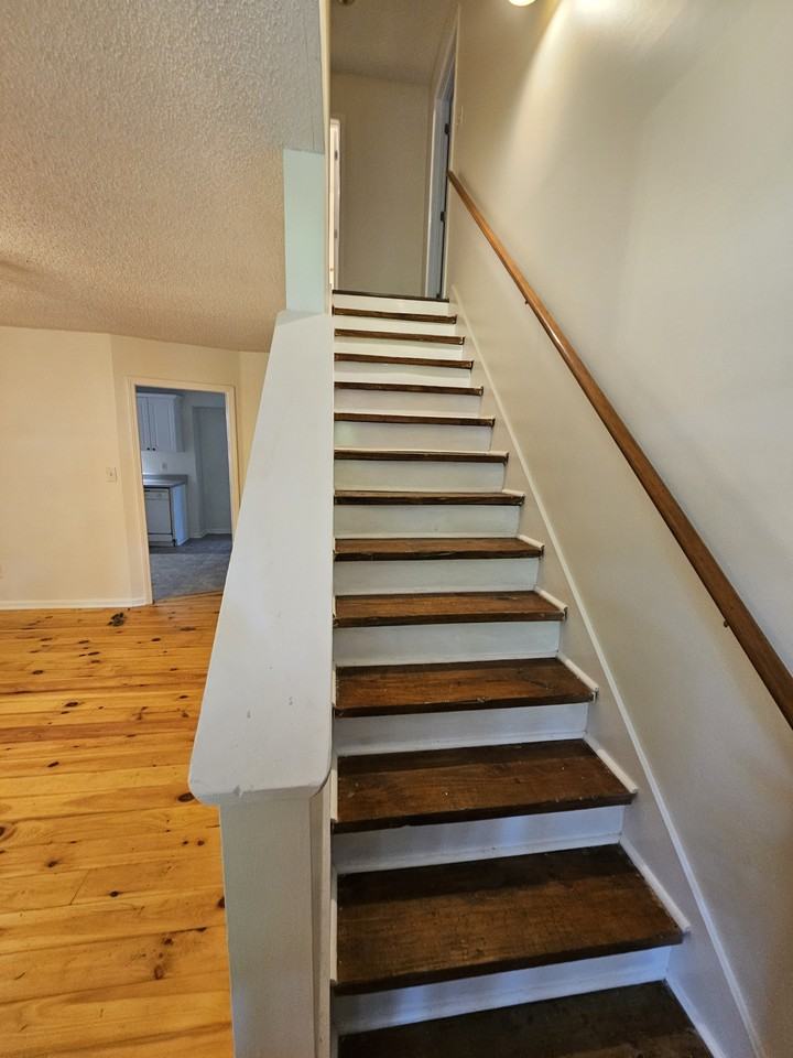 759 Ridgewood Dr #NA - Photo 2 of 13