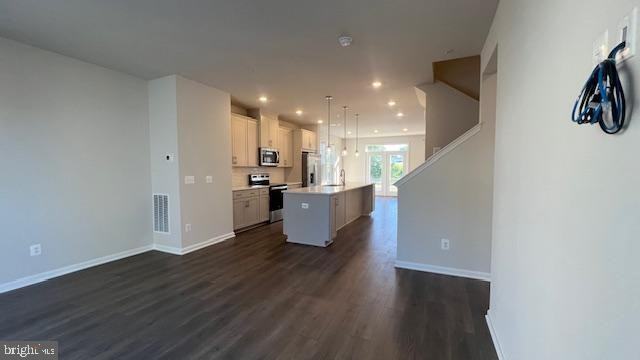 10105 Kings Grove Way - Photo 3 of 17