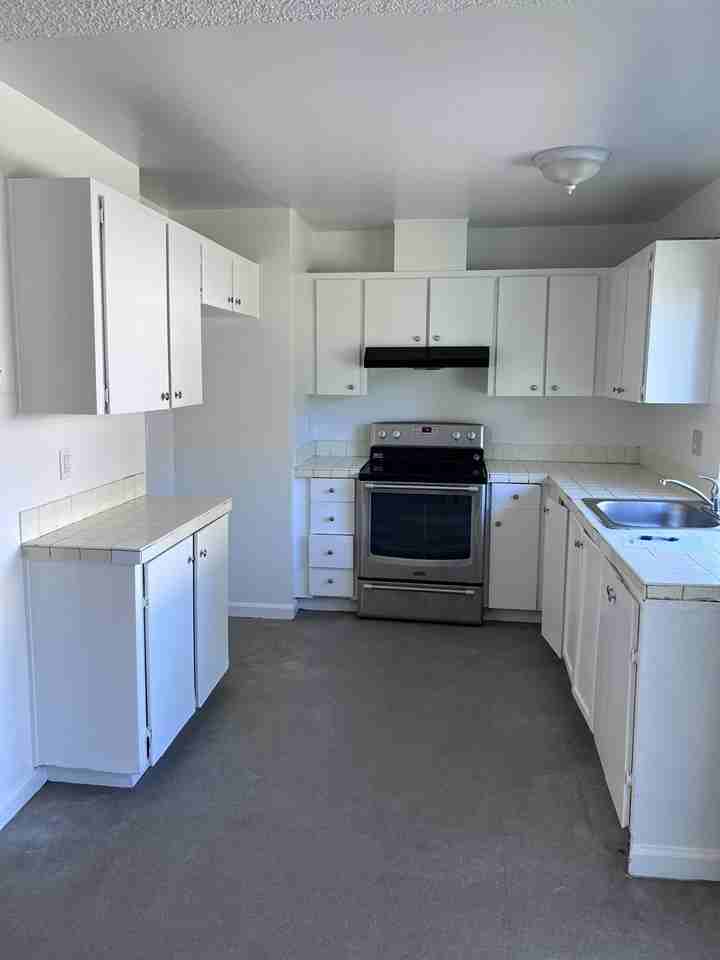 3868 Muir Place Ct #NA - Photo 2 of 6