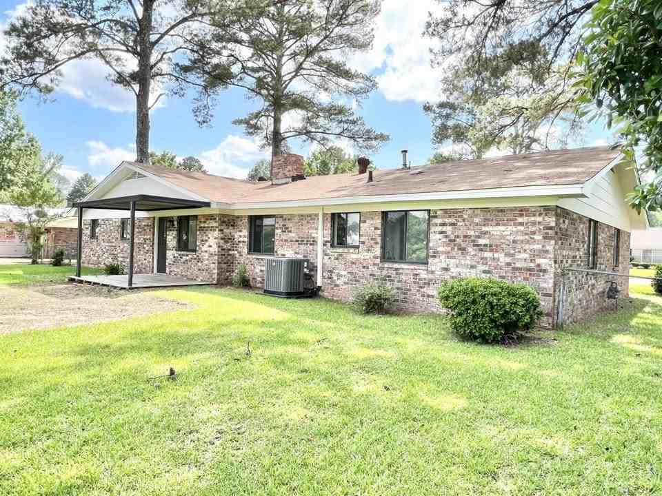 3412 Camellia Cir #NA - Photo 5 of 32