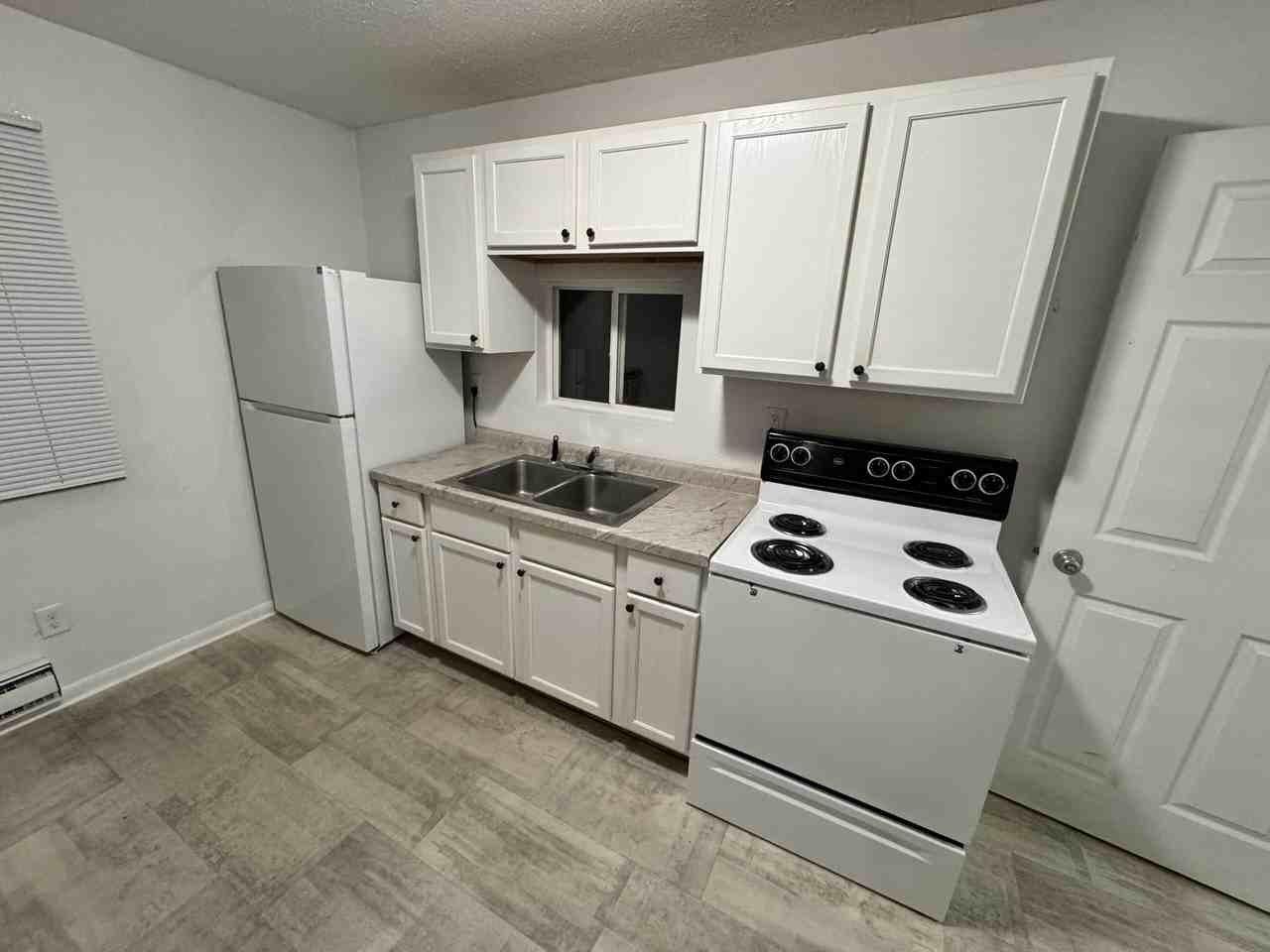 317 Johnson St #2 - Photo 3 of 8