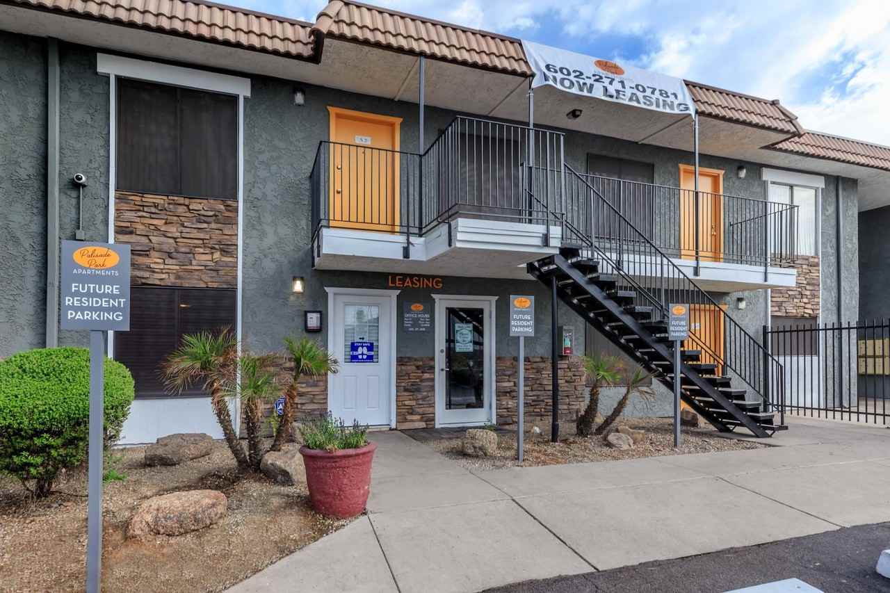 Palisade Park Aparments - Photo 5 of 50