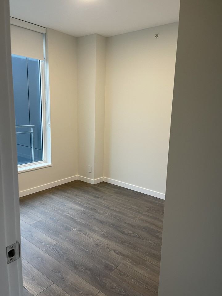 305 Morrissey Road - Photo 6 of 21