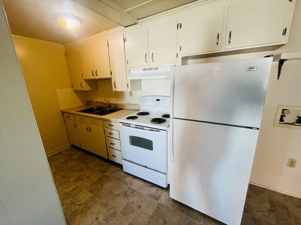 515 Quesenberry St #7 - Photo 4 of 6