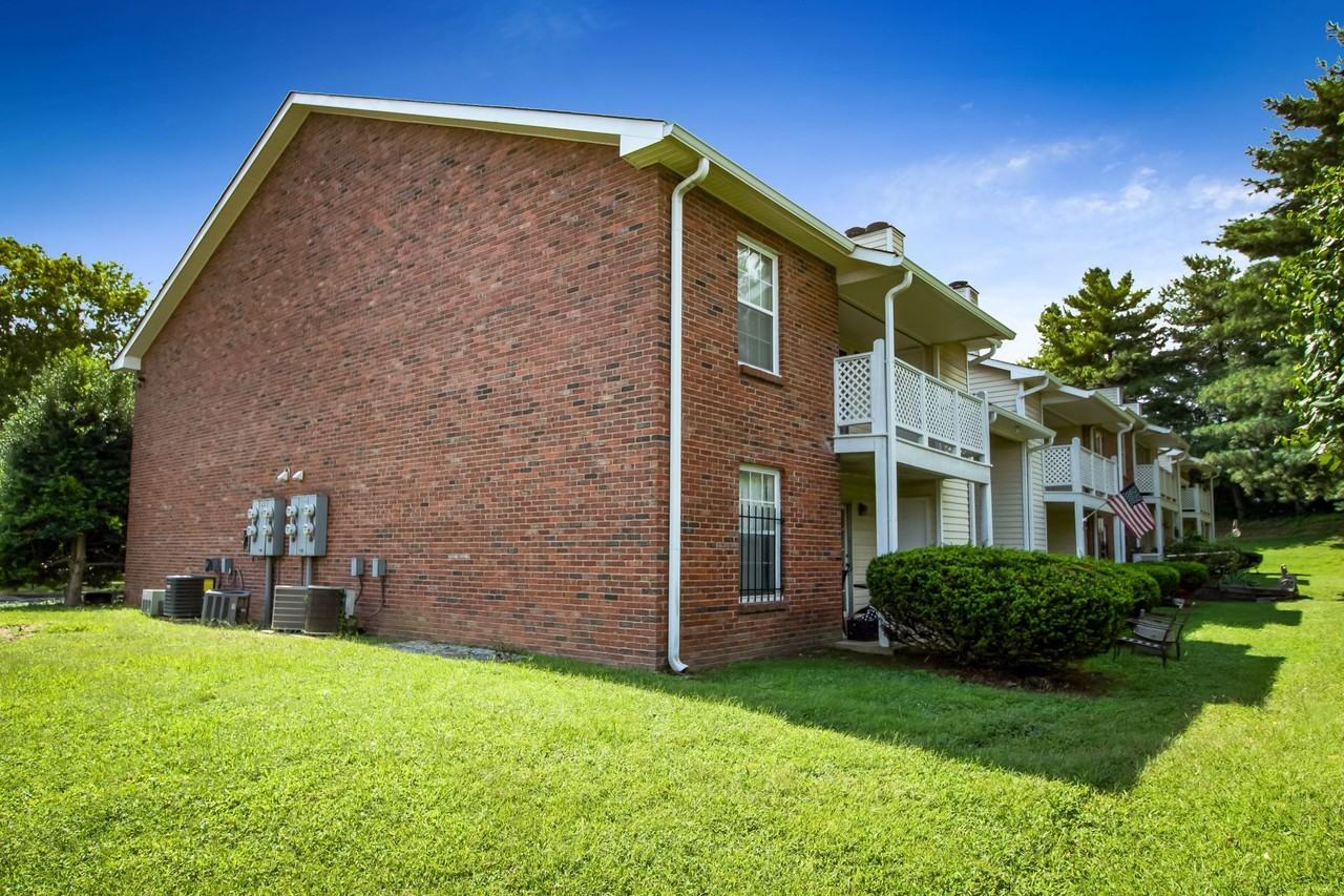 Tusculum Square Apartments and Townhomes - Photo 3 of 3