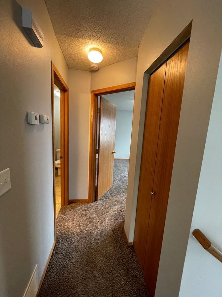 1830 10th St W - Photo 5 of 26