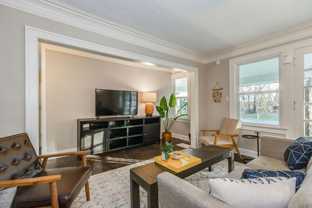 Discover this cozy Kansas City gem, blending comfort and convenience perfectly! - Photo 1 of 1