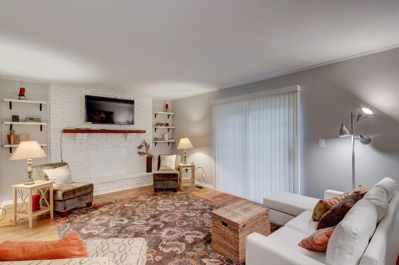 Charming Indianapolis home close to Fort Harrison State Park and trails - Photo 2 of 21