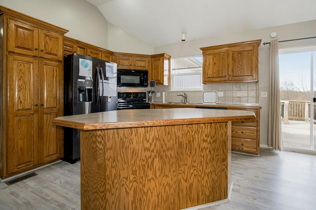 Quiet & Cozy Living in Independence - Photo 6 of 18