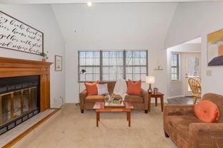 Bright Blue Springs home with a stunning open floor plan - Photo 1 of 1