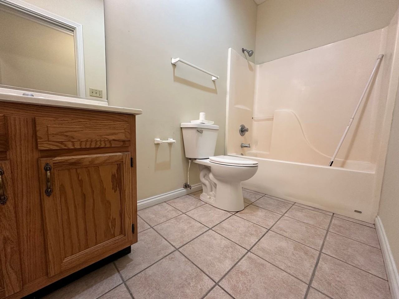 Horse Creek Apartments - Photo 5 of 6