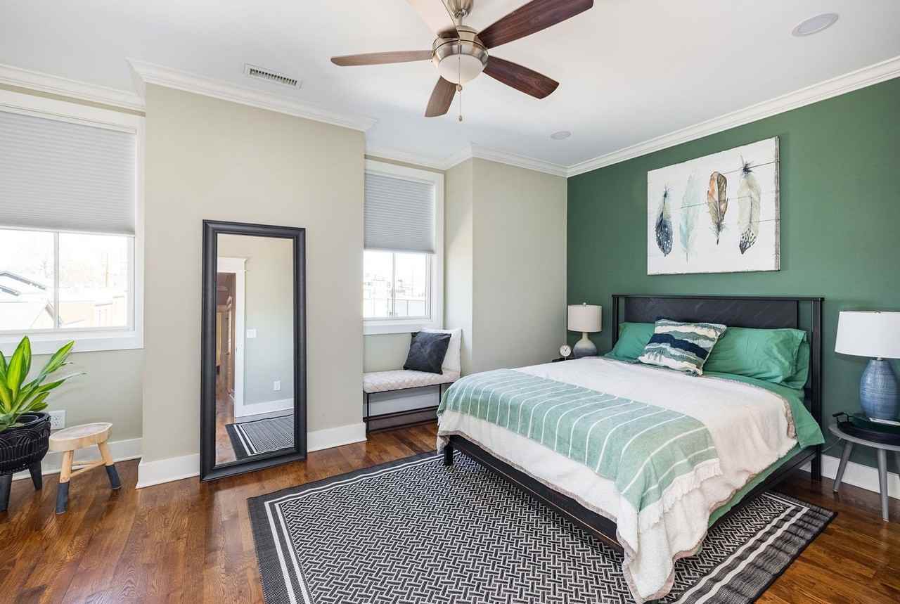 1313 5th Ave N - Photo 2 of 47