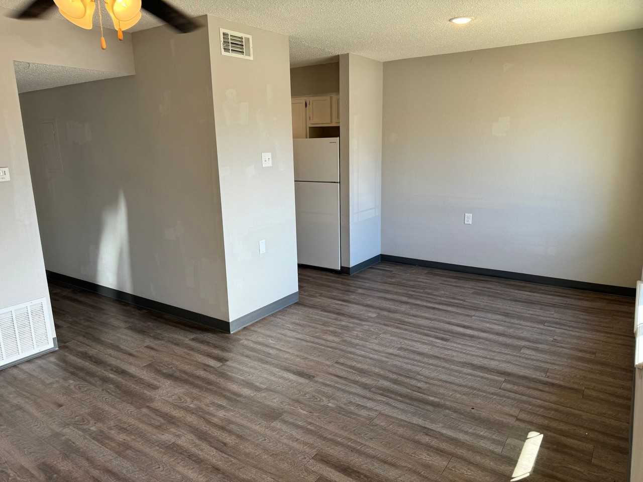 900 Quail Run Dr - Photo 2 of 10