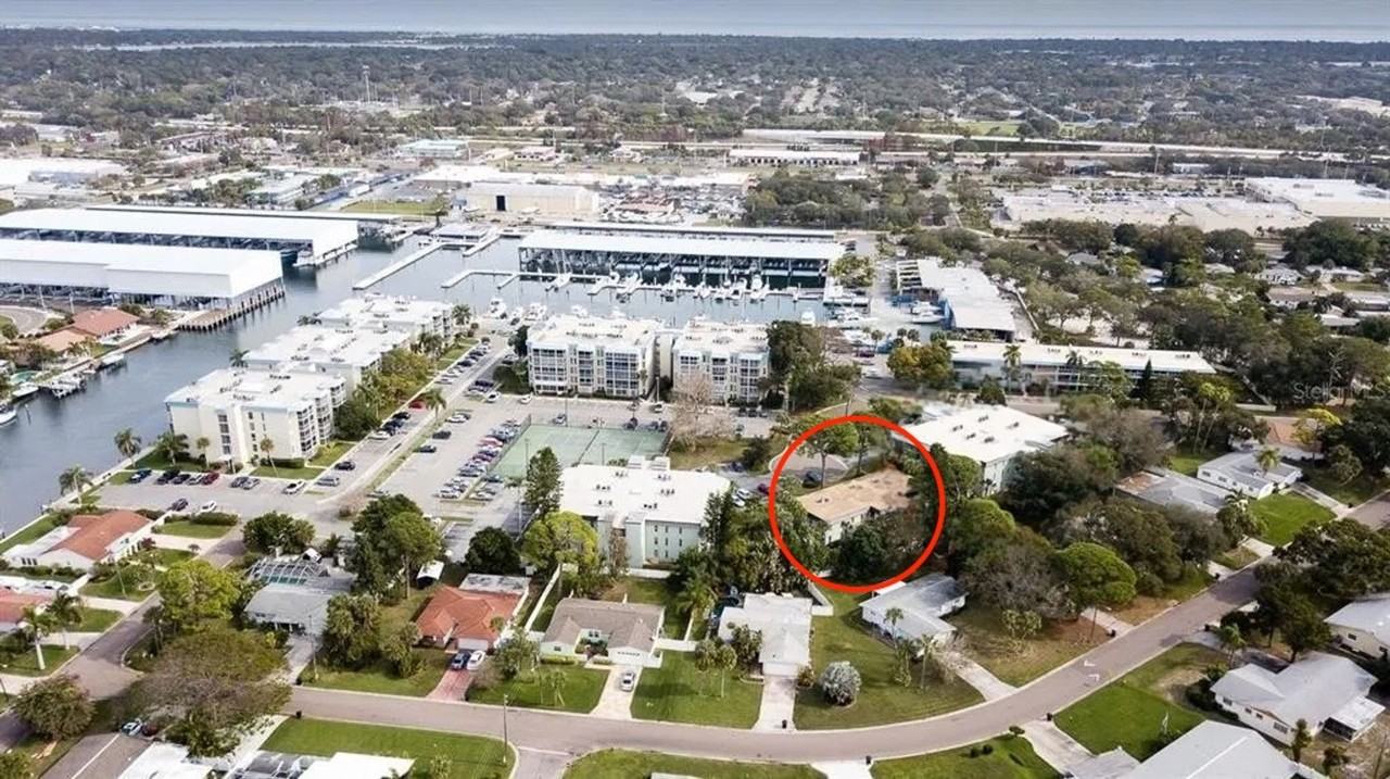 4913 38th Way S #204 - Photo 2 of 10