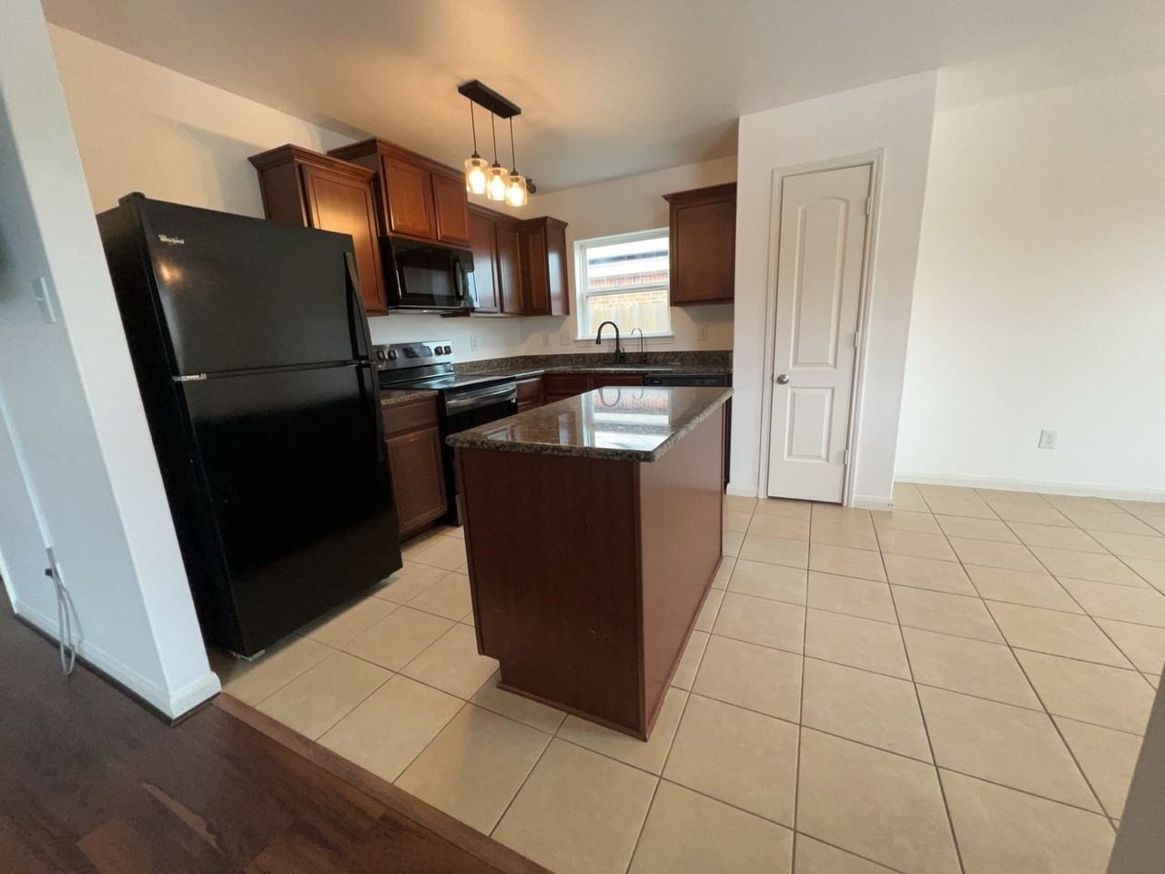 20418 Red Canyon Creek Ln - Photo 3 of 19