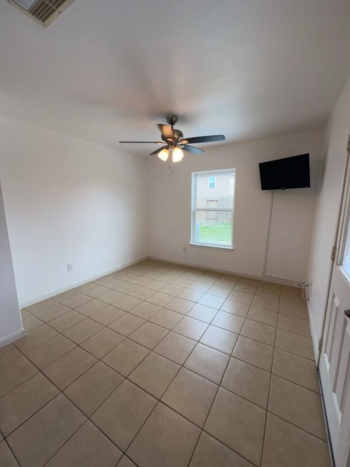 20418 Red Canyon Creek Ln - Photo 6 of 19