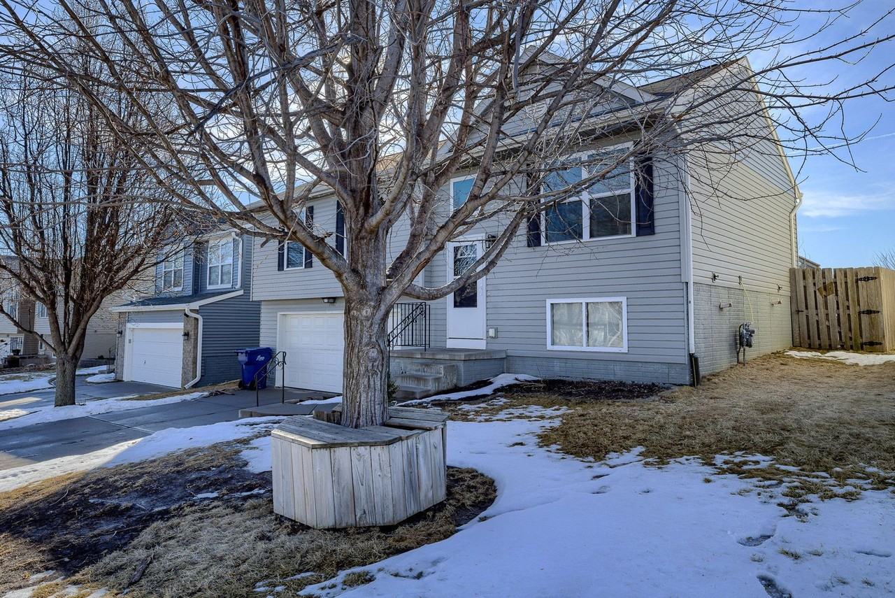 19417 V St - Photo 2 of 23