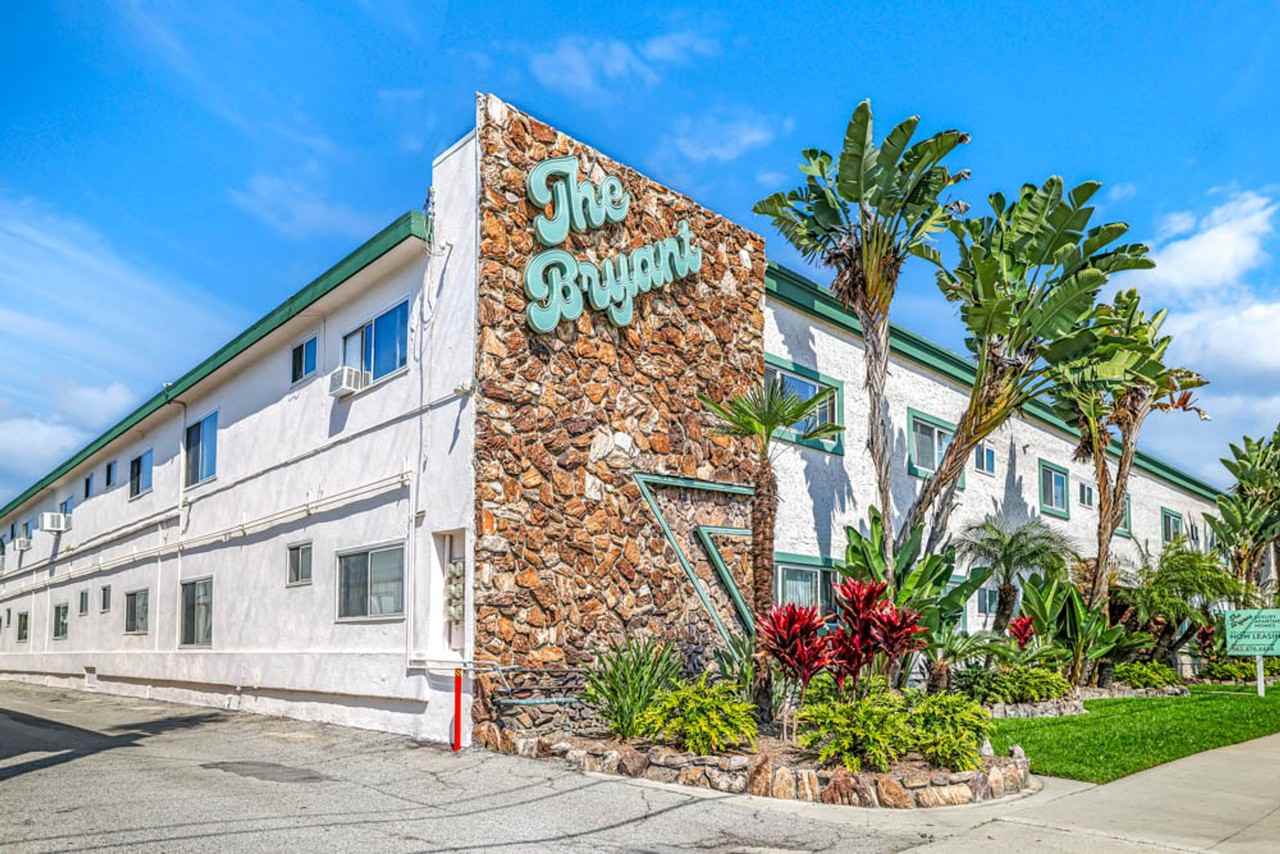 The Bryant - Photo 4 of 30