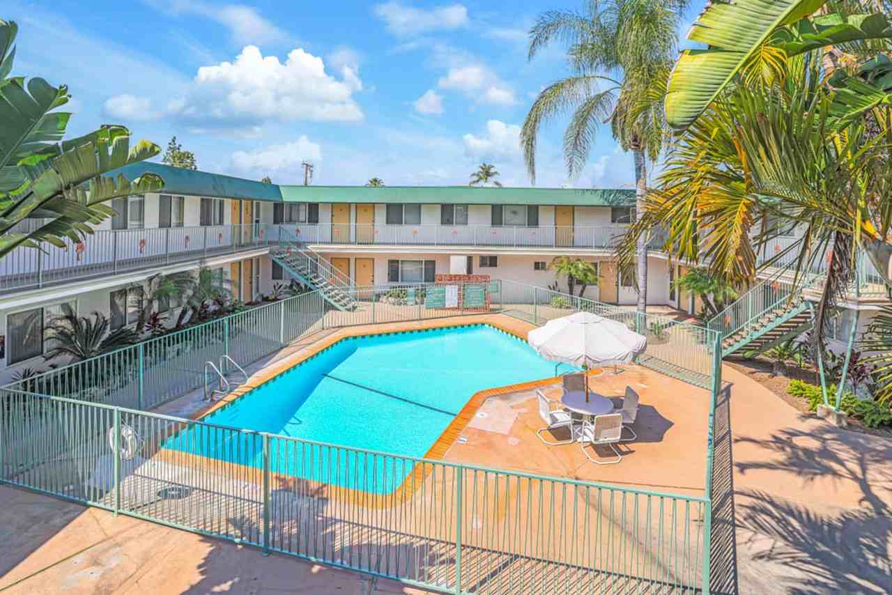 The Bryant - Photo 5 of 30