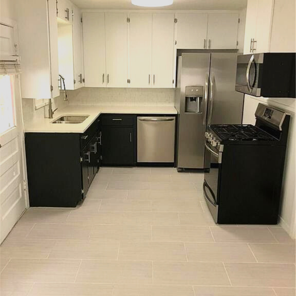 207 W 39th - Photo 2 of 45