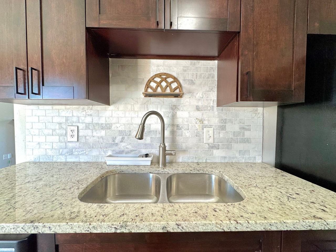 1037 Still Harbor Cir - Photo 5 of 20
