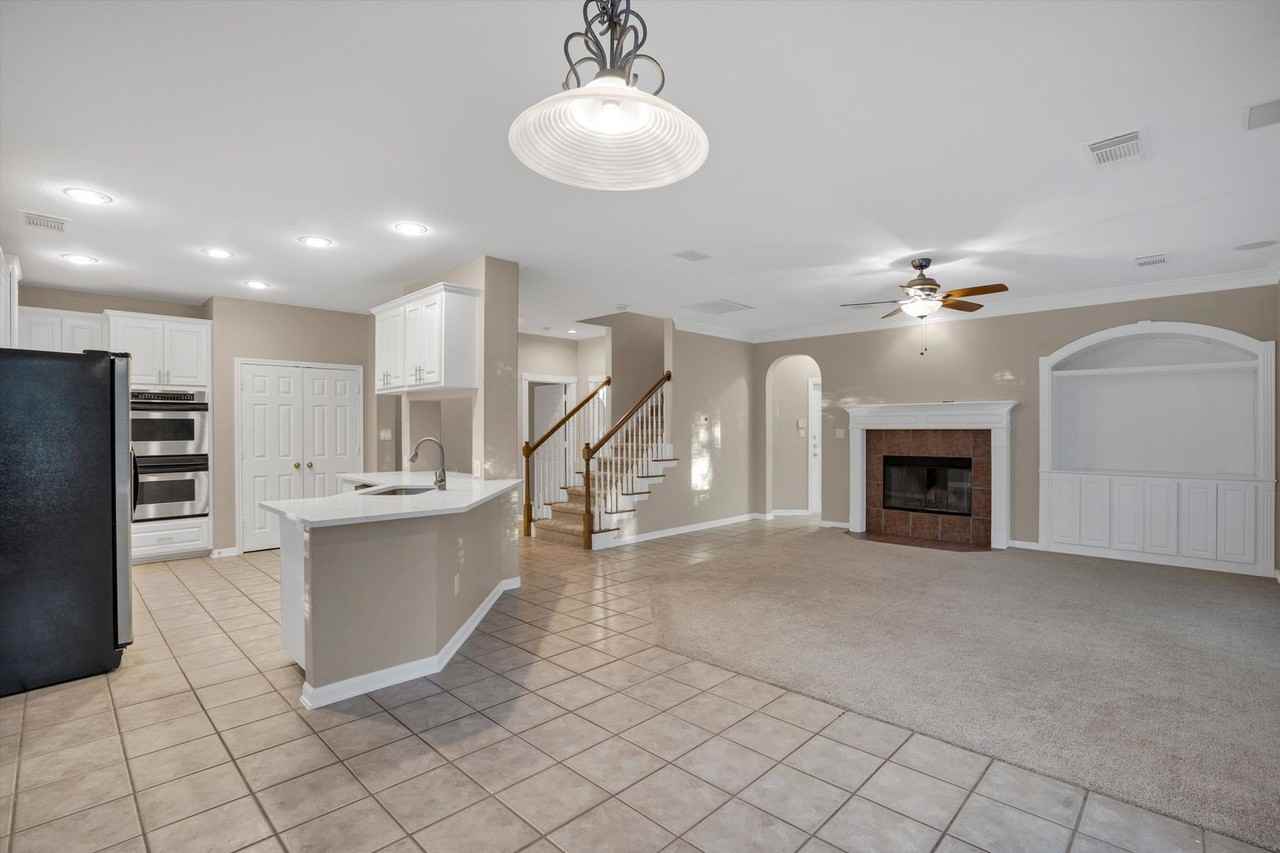 13013 Titus Ct - Photo 4 of 30