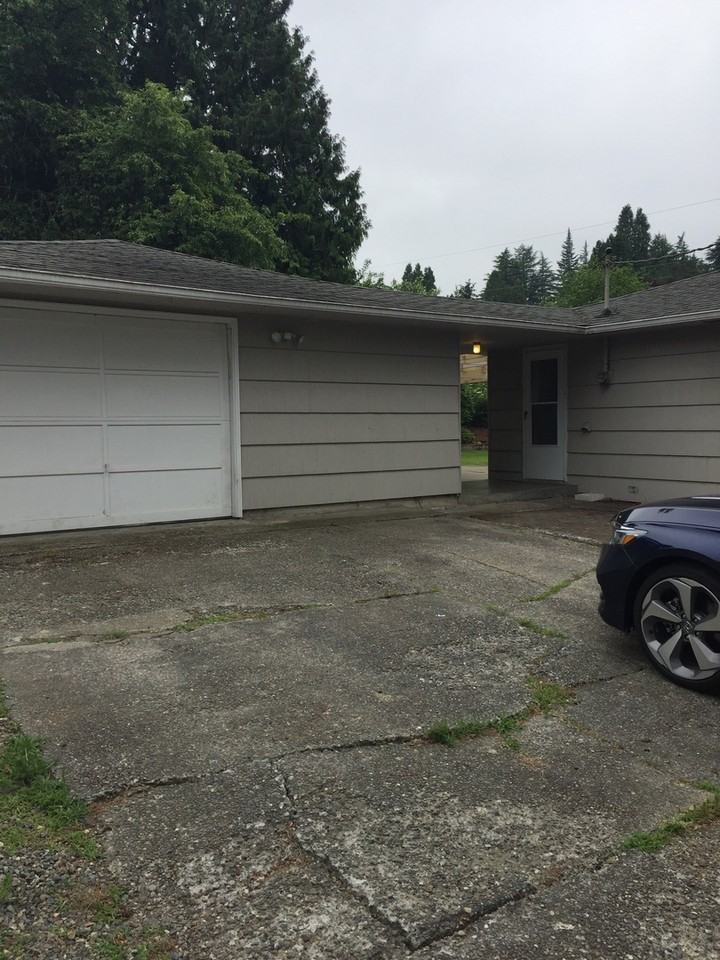 420 21st Ave Sw - Photo 3 of 9