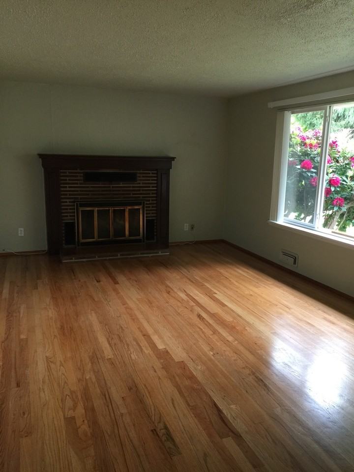 420 21st Ave Sw - Photo 4 of 9